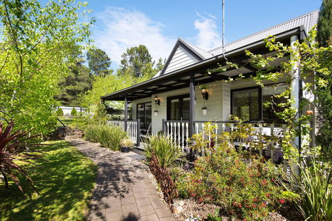Cottage 4A - Accommodation NSW 5