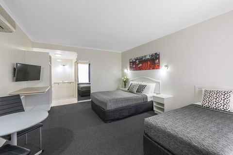 Cathedral Motor Inn - Accommodation NSW 16