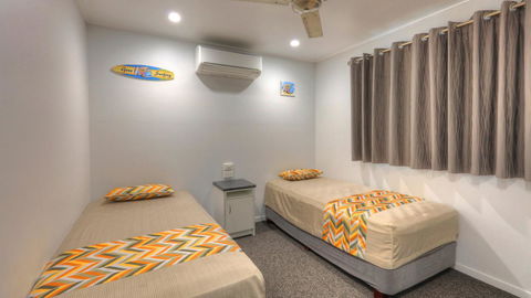 Alex Beach Cabins And Tourist Park - Accommodation NSW 10