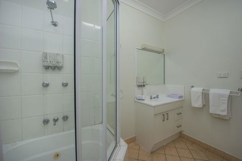 Sails On Horseshoe Apartment 9 - Accommodation NSW 5