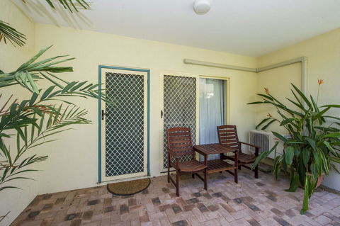 Sails On Horseshoe Apartment 9 - Accommodation NSW 9