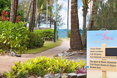 By The Sea Port Douglas - Accommodation NSW 26