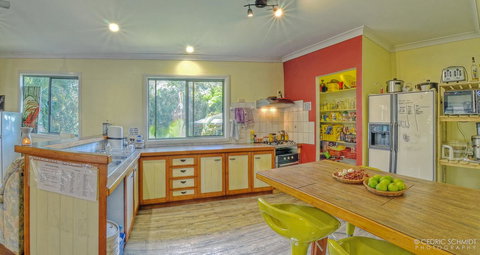 KiteSurf 1770 Beach House - Accommodation NSW 7