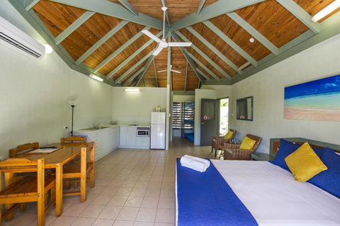 Island Leisure Resort - Accommodation NSW 13