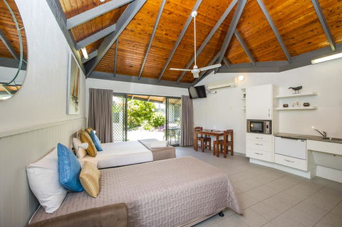 Island Leisure Resort - Accommodation NSW 15