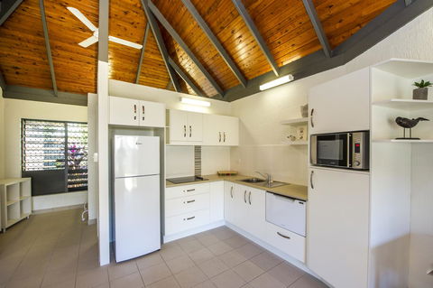 Island Leisure Resort - Accommodation NSW 4