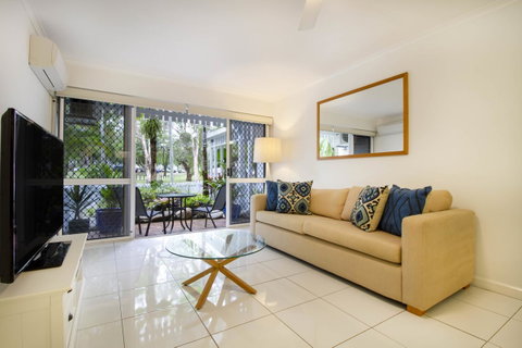 The White House Port Douglas - Accommodation NSW 15