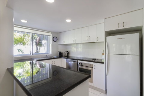The White House Port Douglas - Accommodation NSW 38