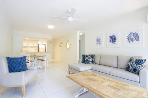 The White House Port Douglas - Accommodation NSW 5