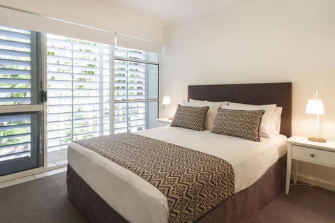 The White House Port Douglas - Accommodation NSW 6