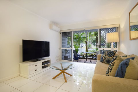 The White House Port Douglas - Accommodation NSW 16