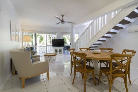 The White House Port Douglas - Accommodation NSW 7