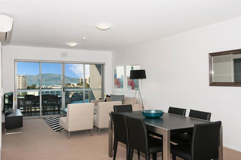 Allure Hotel & Apartments - Accommodation NSW 40