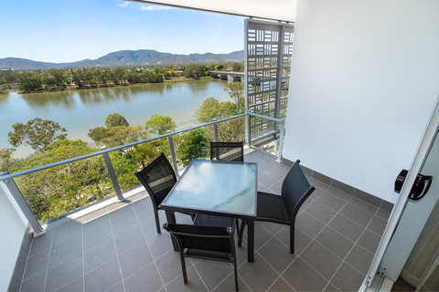Empire Apartment Hotel Rockhampton - Accommodation NSW 20
