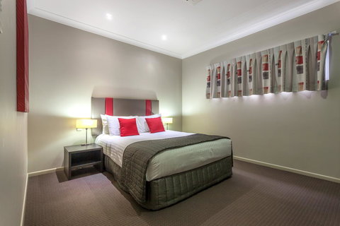 Platinum International - Accommodation NSW 4