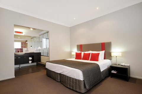 Platinum International - Accommodation NSW 18