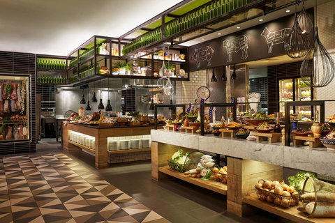 QT Gold Coast - Accommodation NSW 11