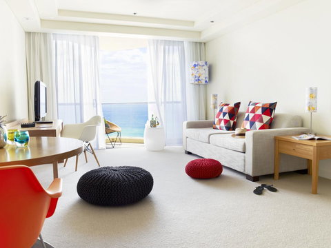 QT Gold Coast - Accommodation NSW 30