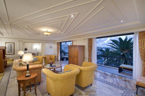 Imperial Hotel Gold Coast - Accommodation NSW 34