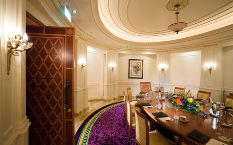 Imperial Hotel Gold Coast - Accommodation NSW 38