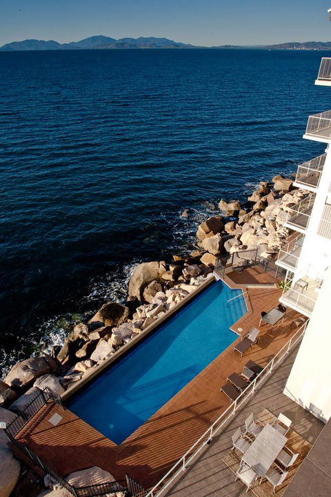 Penthouse On Bright Point - Accommodation NSW 9