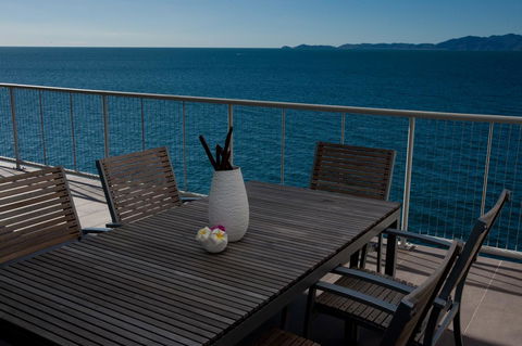 Penthouse On Bright Point - Accommodation NSW 1