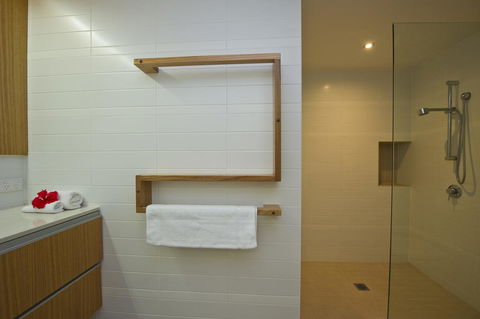 Maggies Beachfront Apartment 2 - Accommodation NSW 4