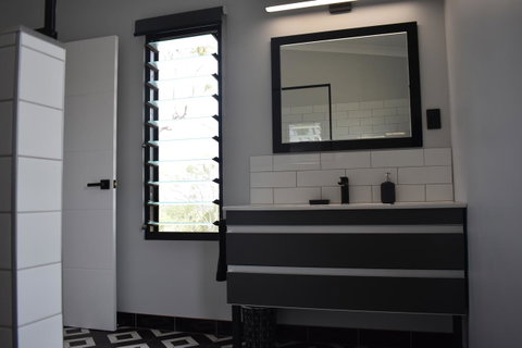 Ironbark House - Accommodation NSW 26