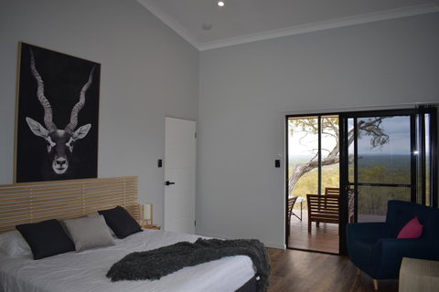 Ironbark House - Accommodation NSW 41