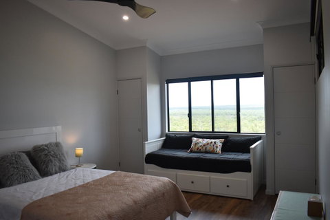 Ironbark House - Accommodation NSW 36