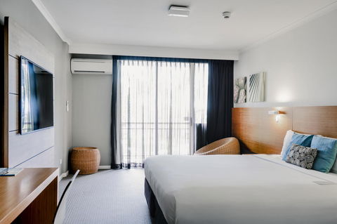Novotel Cairns Oasis Resort - Accommodation NSW 27