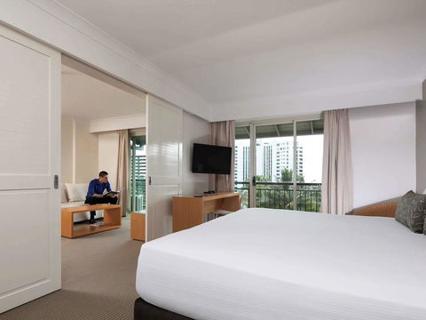 Novotel Cairns Oasis Resort - Accommodation NSW 41