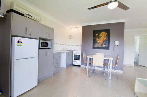 Bay Of Palms - Accommodation NSW 37