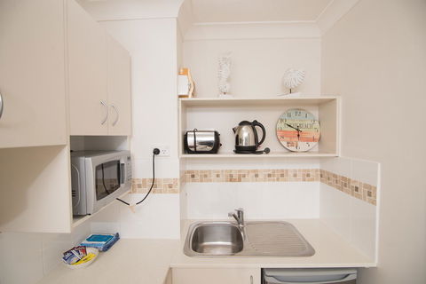 Bay Of Palms - Accommodation NSW 42