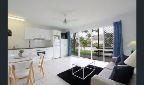 Bay Of Palms - Accommodation NSW 22