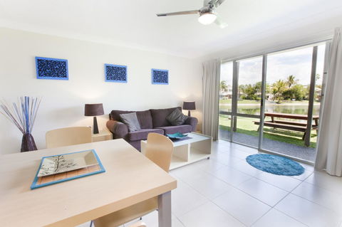 Bay Of Palms - Accommodation NSW 43