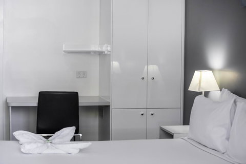 George Williams Hotel - Accommodation NSW 20