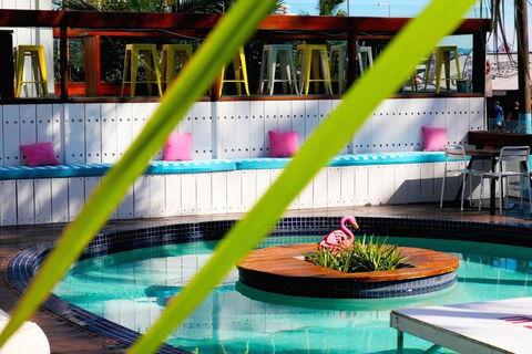 Komune Resort And Beach Club Greenmount Beach - Accommodation NSW 4