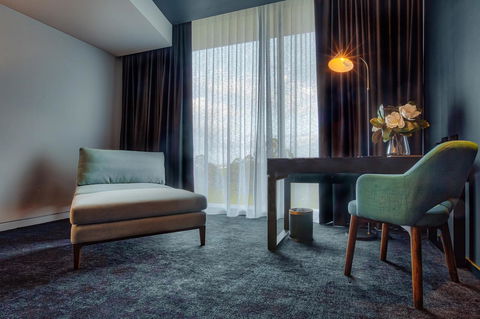 Eatons Hill Hotel - Accommodation NSW 21
