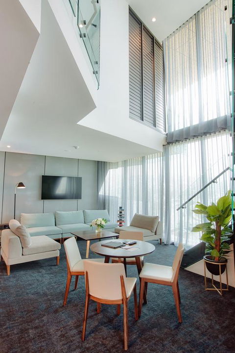Eatons Hill Hotel - Accommodation NSW 18