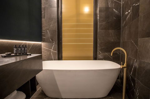 Eatons Hill Hotel - Accommodation NSW 27