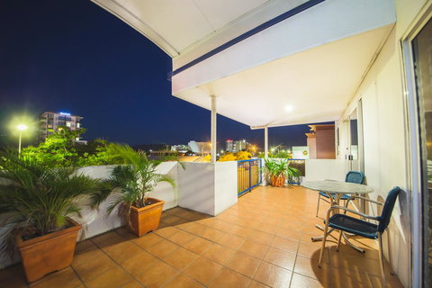 Cosmopolitan Motel & Serviced Apartments - Accommodation NSW 10