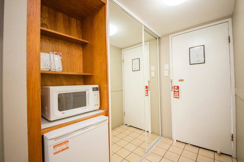 Cosmopolitan Motel & Serviced Apartments - Accommodation NSW 22