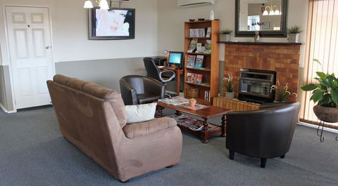 City Motor Inn - Accommodation NSW 12