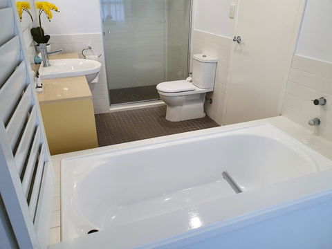 Azure Sea Whitsunday Resort - Accommodation NSW 3