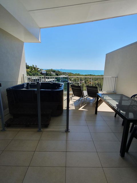Azure Sea Whitsunday Resort - Accommodation NSW 24