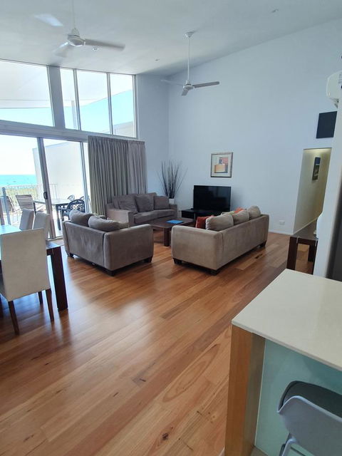 Azure Sea Whitsunday Resort - Accommodation NSW 21
