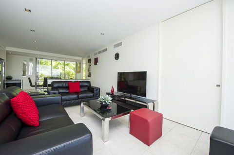 Blue On Blue Apartment 914 - Accommodation NSW 8