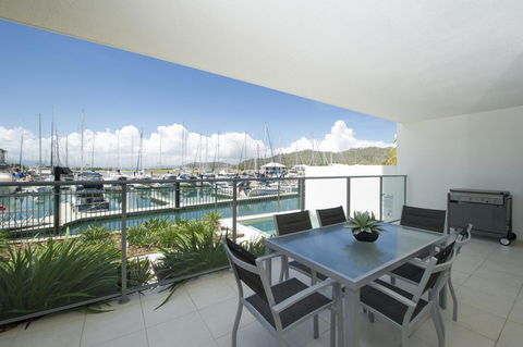 Blue On Blue Apartment 914 - Accommodation NSW 4