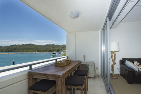 Blue On Blue Studio Room 1272 - Accommodation NSW 5